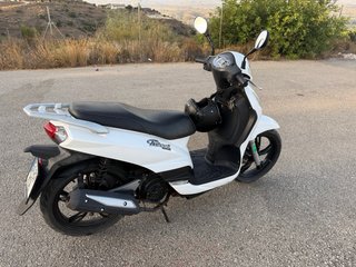 Peugeot Tweet 125 Blanca NO NEGOCIABLE