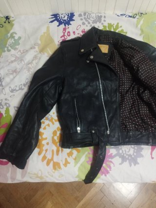 Chaqueta Biker Cuero Vintage Kueros Negra
