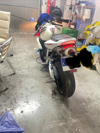 Honda CBR 1000RR 2005 -