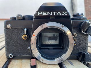 Pentax LX + SMC Pentax-M 50mm f/1.7