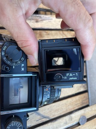 Pentax LX + SMC Pentax-M 50mm f/1.7