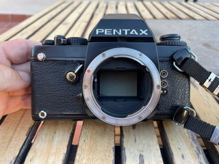 Pentax LX + SMC Pentax-M 50mm f/1.7