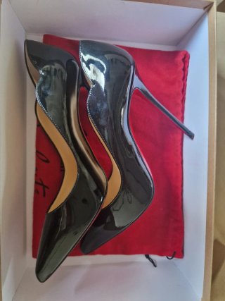 Tacones Christian Louboutin Negros Charol