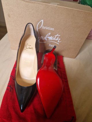 Tacones Christian Louboutin Negros Charol