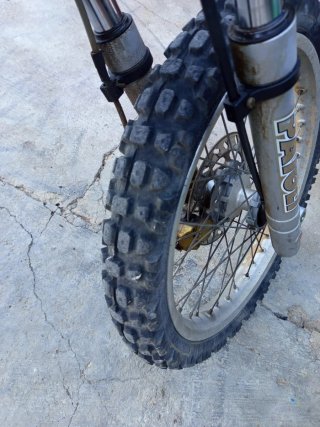 Moto Enduro/Motocross Azul y Blanca