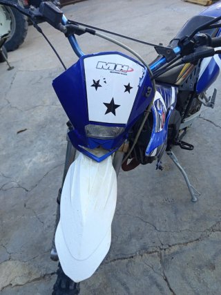 Moto Enduro/Motocross Azul y Blanca