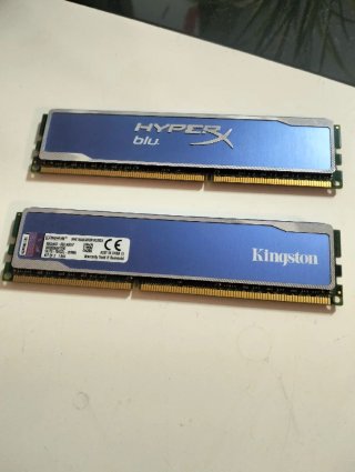 2x 4GB DDR3 HyperX Blu RAM
