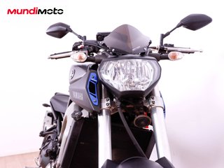 YAMAHA MT 09