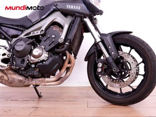 YAMAHA MT 09