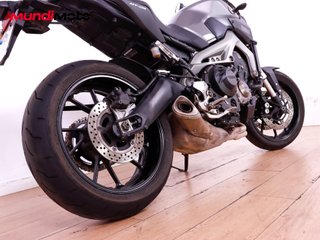 YAMAHA MT 09