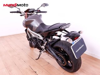 YAMAHA MT 09