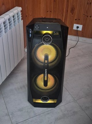 Equipo de música Sony con luces LED