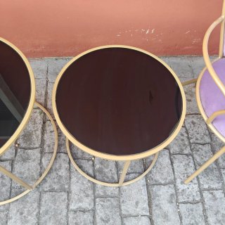 Sillas y mesas