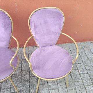 Sillas y mesas