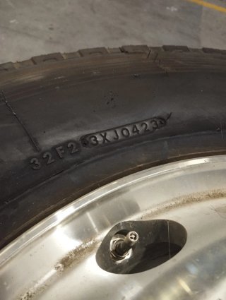 Ruedas Bridgestone con llanta aluminio