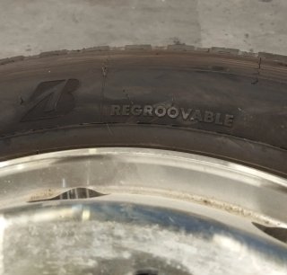 Ruedas Bridgestone con llanta aluminio