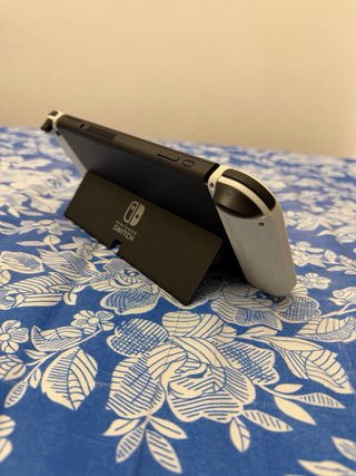 Nintendo Switch Blanca y Negra
