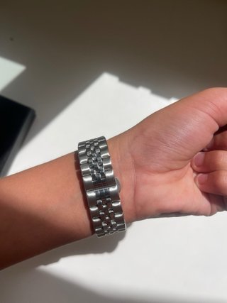 Reloj Wove Plateado con Diseño Hojas