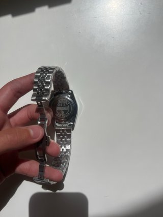 Reloj Wove Plateado con Diseño Hojas