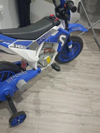 Moto infantil a batería azul