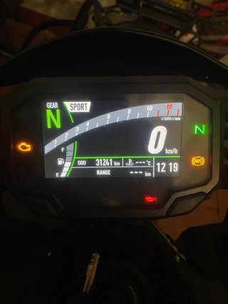 Kawasaki Z900 Negra 2020