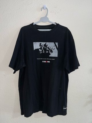 Camiseta Pull&Bear Negra La Casa de Papel