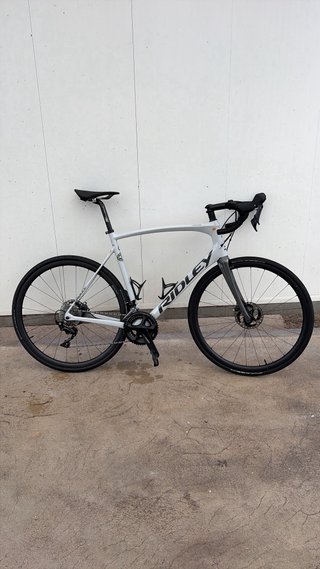 Ridley Fenix SL Disc 105 + Ruedas Hunt Carbono
