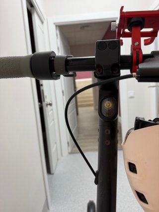 Patinete Eléctrico con Casco