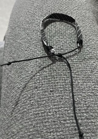 Pulsera Keffiyeh Negra y Blanca