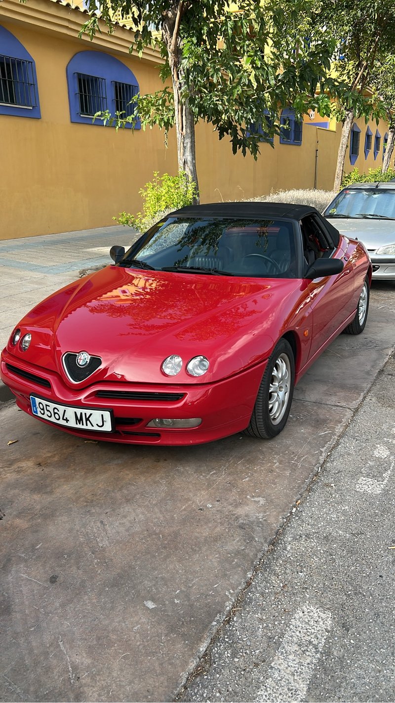 Alfa Romeo Spider 2003 - foto 1