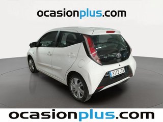 Toyota Aygo 1.0 70 x-play 51 kW (69 CV)