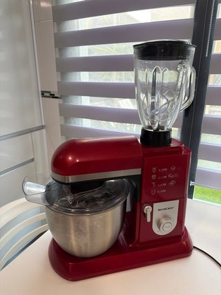 Amasadora SilverCrest Roja con Batidora