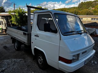 Nissan Trade 1992