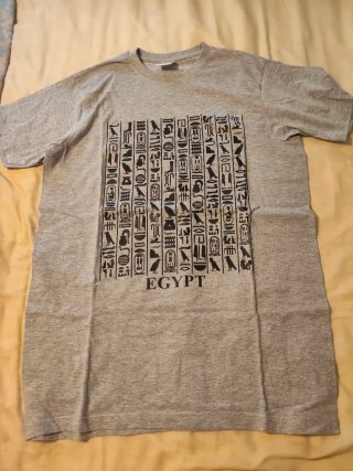 Ropa de hombre muy barata, varias marcas.