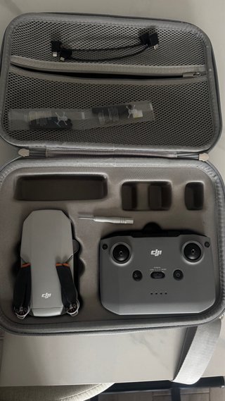 Dron DJI Mini 4K Gris