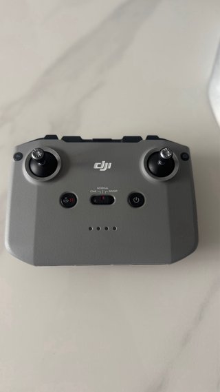 Dron DJI Mini 4K Gris