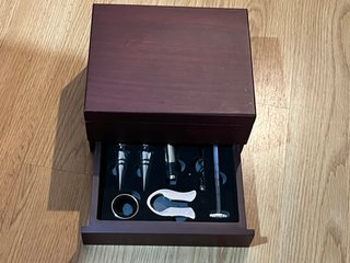 Set Vino Sacacorchos Accesorios Caja Madera