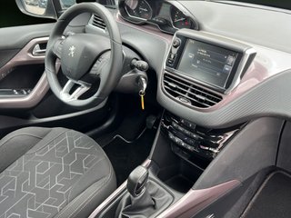 Peugeot 2008 VTI 82 Active 60 kW (82 CV)