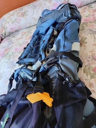 Mochila Borike Borneo 65L Azul/Negra