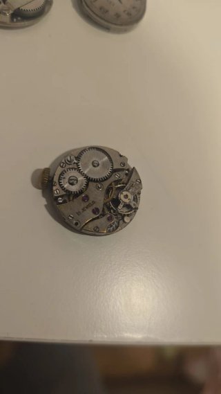Maquinaria de reloj
