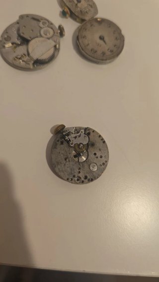 Maquinaria de reloj