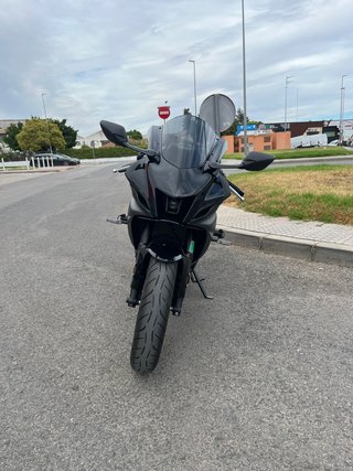 Yamaha R7 Negra