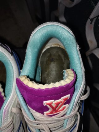 Sneakers Louis Vuitton Particolari