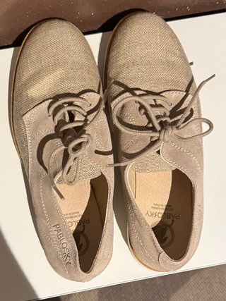 Zapatos Pablosky niño beige. Talla 36