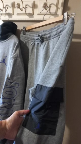 Chándal Jordan niño gris