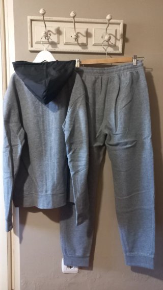 Chándal Jordan niño gris