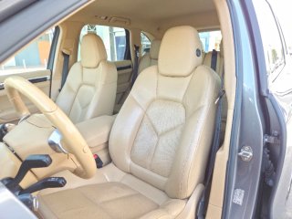 Porsche Cayenne 2012