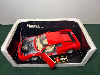Ferrari Testarossa 1984 Bburago 1:18 die-cast