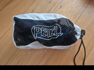 Material escalada: casco, pies de gato y arnes