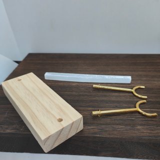 Espositore Portabracciali Selenite e Legno